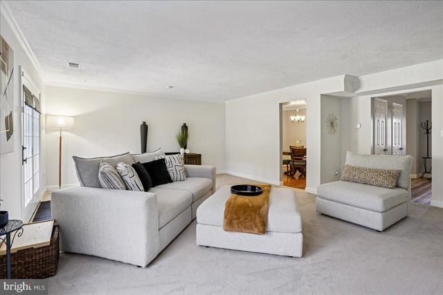 112 HUCKLEBERRY DR, La Plata, MD 20646