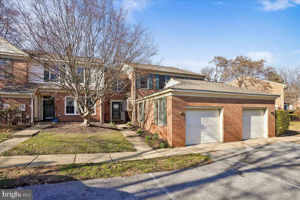 112 HUCKLEBERRY DR, La Plata, MD 20646