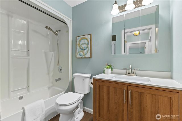 757 Commodore Ln, Camano Island, WA 98282