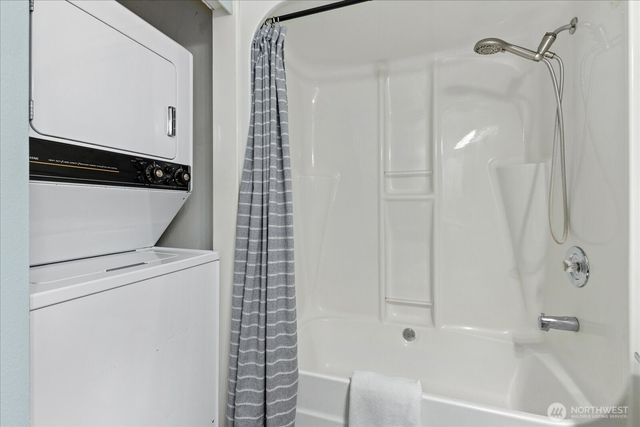 757 Commodore Ln, Camano Island, WA 98282