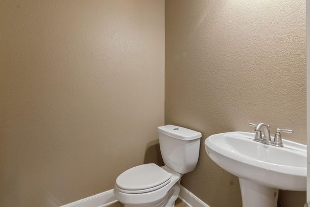 9526 Barlow Springs Lane, Humble, TX 77396