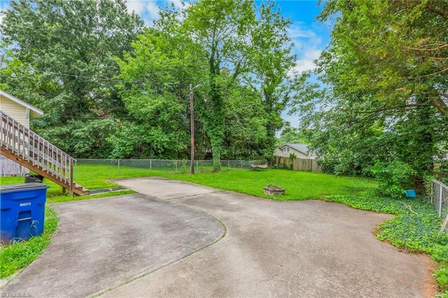 610 Salisbury Ridge Road, Winston-salem, NC 27127