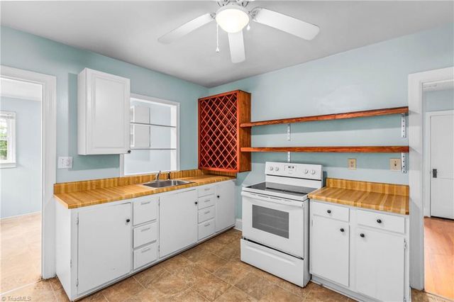610 Salisbury Ridge Road, Winston-salem, NC 27127