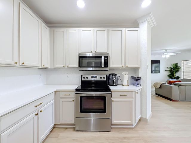 4106 WINDMILL PALM Way, Greenacres, FL 33463