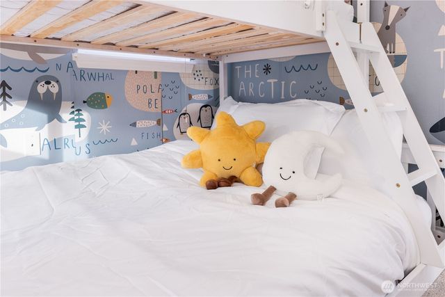 1231 6th Avenue N, Seattle, WA 98109