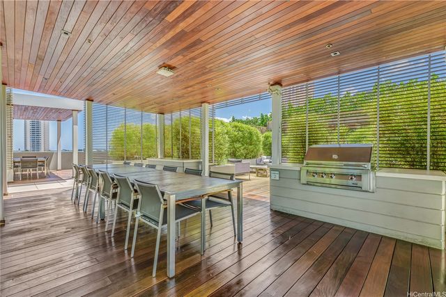 888 Kapiolani Boulevard 3805, Honolulu, HI 96813