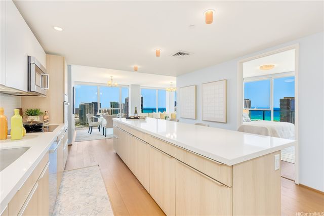 888 Kapiolani Boulevard 3805, Honolulu, HI 96813