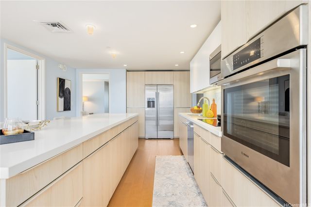 888 Kapiolani Boulevard 3805, Honolulu, HI 96813
