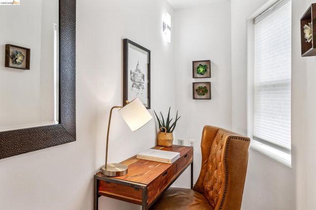 1264 Alcatraz Ave, Berkeley, CA 94702