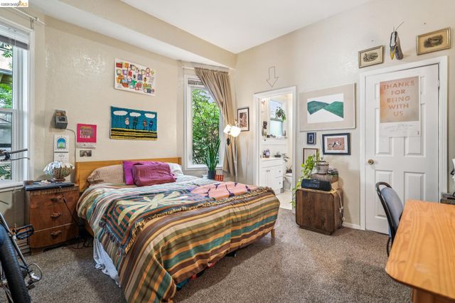1264 Alcatraz Ave, Berkeley, CA 94702