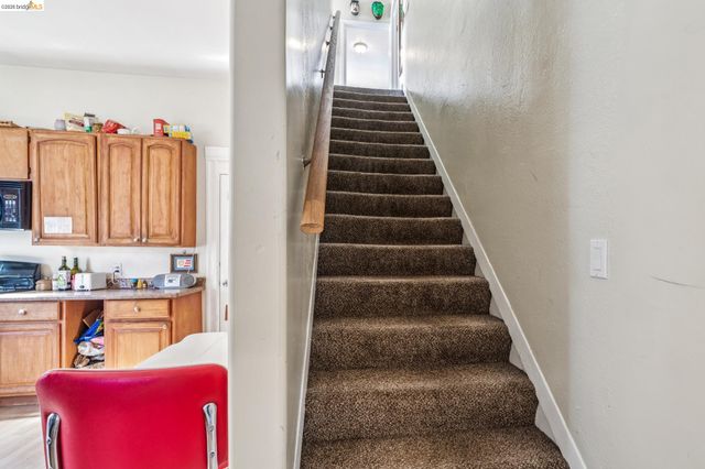 1264 Alcatraz Ave, Berkeley, CA 94702