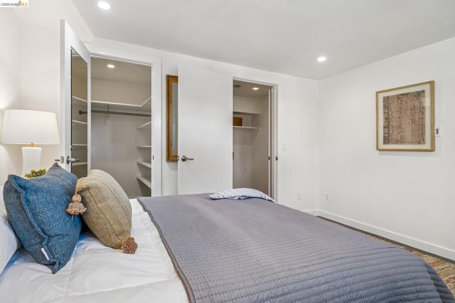1264 Alcatraz Ave, Berkeley, CA 94702
