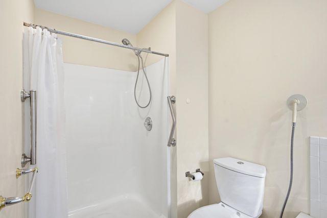 5009 LILLIAN DR, Columbia, MO 65202