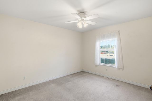 5009 LILLIAN DR, Columbia, MO 65202