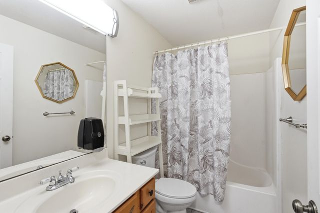 5009 LILLIAN DR, Columbia, MO 65202