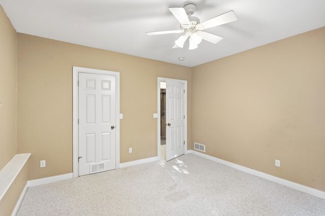 5009 LILLIAN DR, Columbia, MO 65202
