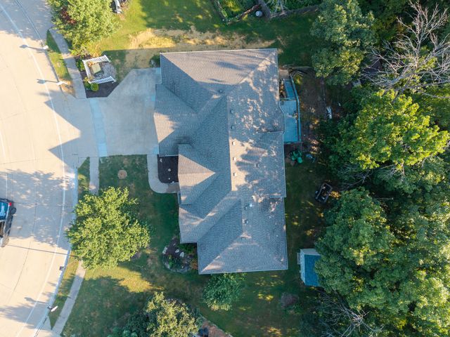 5009 LILLIAN DR, Columbia, MO 65202