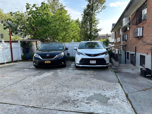 137-42 Geranium Avenue, Flushing, NY 11355