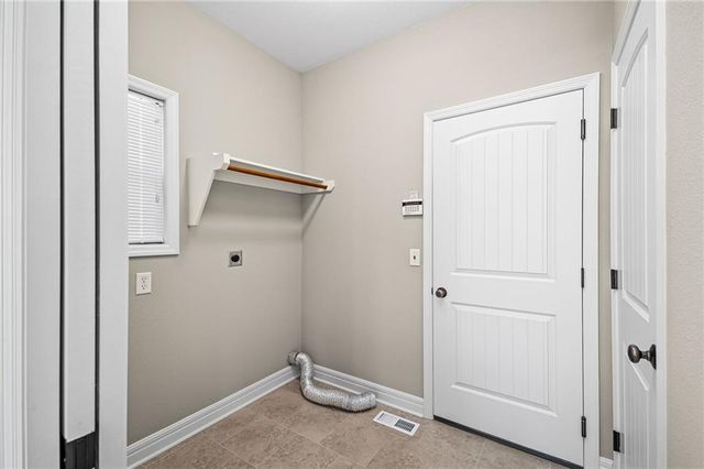 4410 Stonebridge Drive, St Joseph, MO 64505