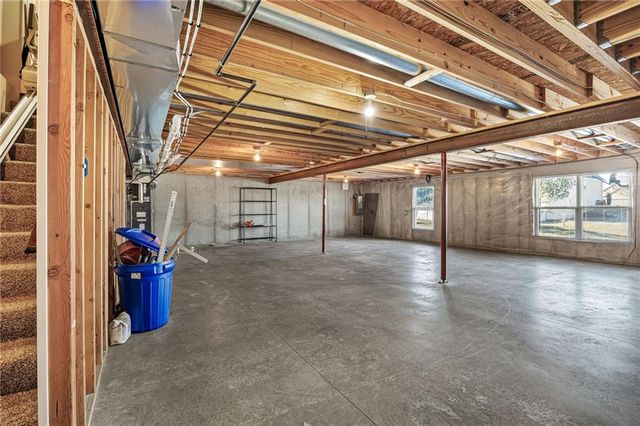 4410 Stonebridge Drive, St Joseph, MO 64505