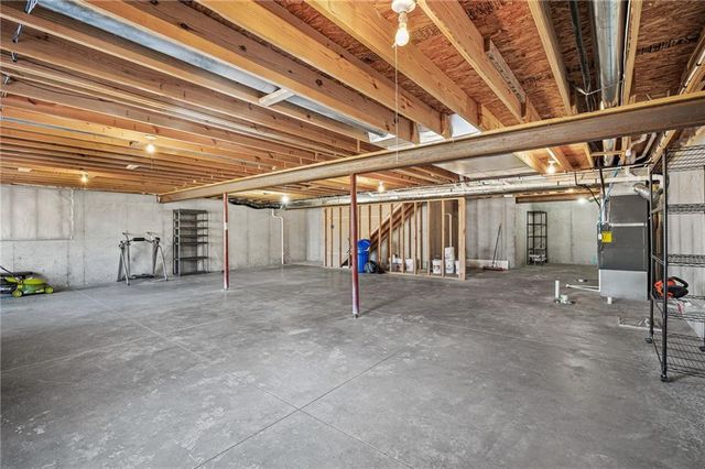 4410 Stonebridge Drive, St Joseph, MO 64505