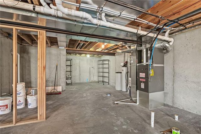 4410 Stonebridge Drive, St Joseph, MO 64505