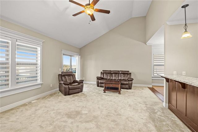 4410 Stonebridge Drive, St Joseph, MO 64505