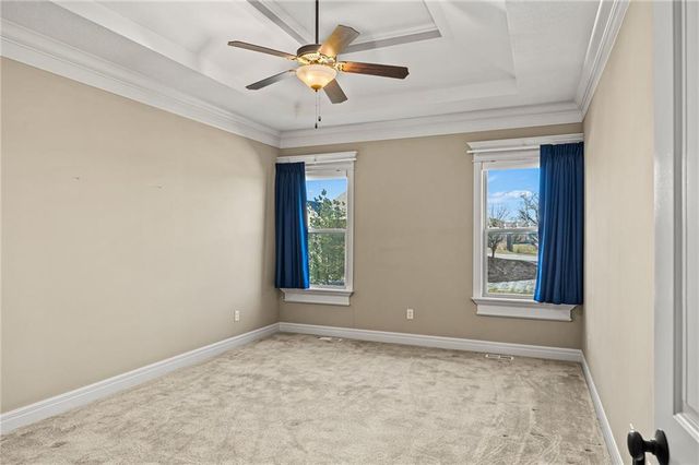 4410 Stonebridge Drive, St Joseph, MO 64505