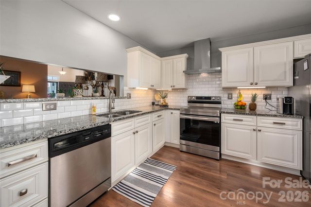 9122 Swallow Tail Lane, Charlotte, NC 28269