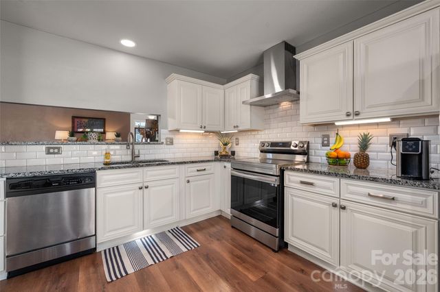 9122 Swallow Tail Lane, Charlotte, NC 28269