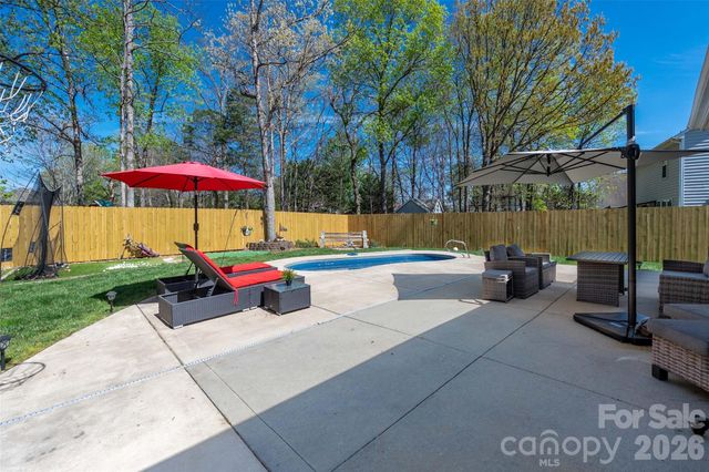 9122 Swallow Tail Lane, Charlotte, NC 28269