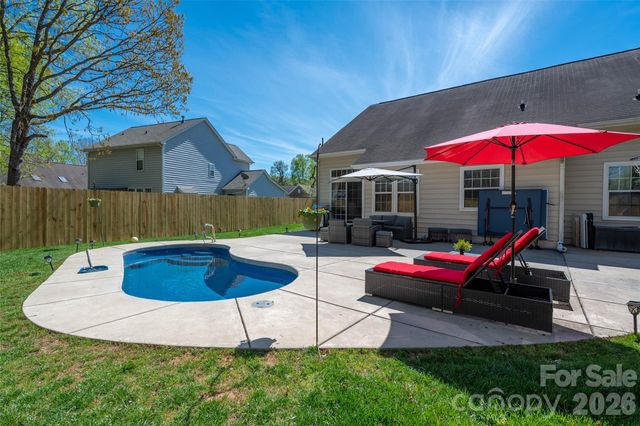 9122 Swallow Tail Lane, Charlotte, NC 28269