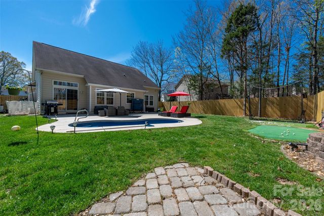 9122 Swallow Tail Lane, Charlotte, NC 28269