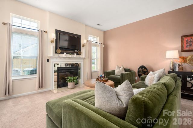 9122 Swallow Tail Lane, Charlotte, NC 28269