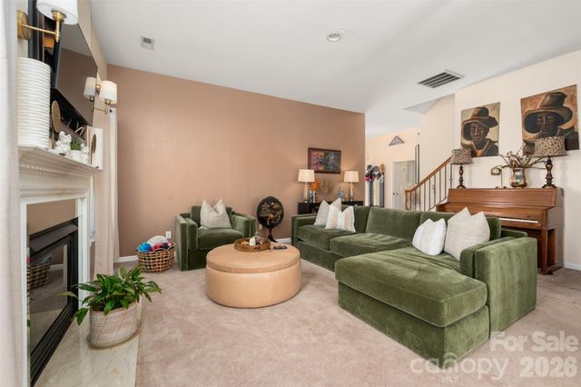 9122 Swallow Tail Lane, Charlotte, NC 28269