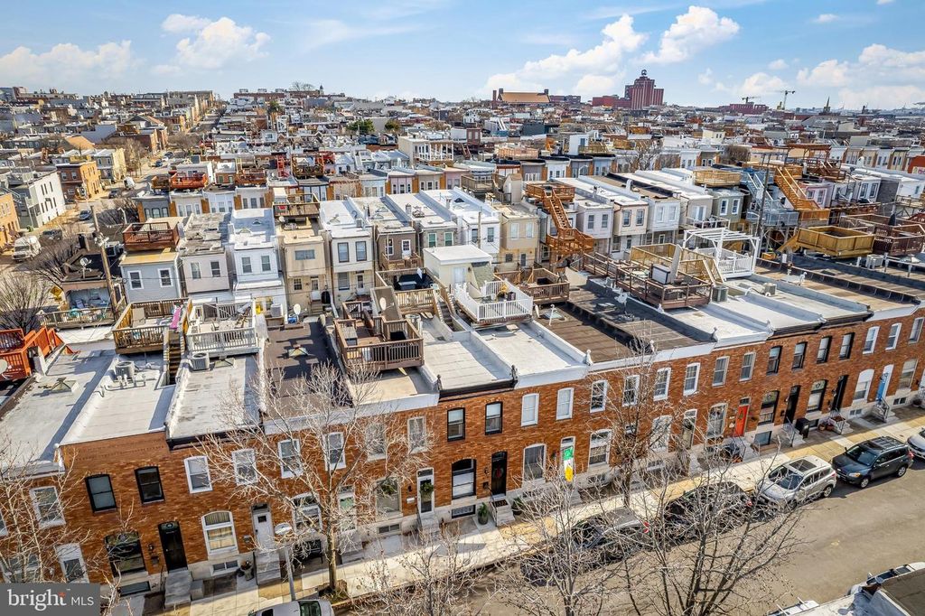 Image 42 of property listing at 613 S CURLEY ST, Baltimore, MD 21224