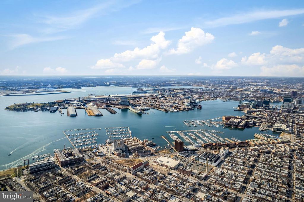 Image 47 of property listing at 613 S CURLEY ST, Baltimore, MD 21224