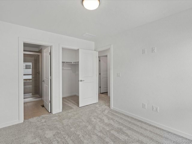 2060 S Holly St 2, Denver, CO 80222