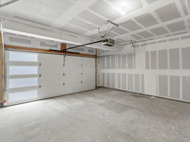 2060 S Holly St 2, Denver, CO 80222