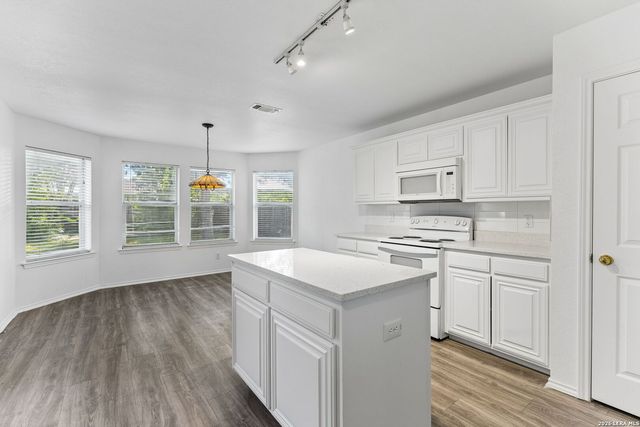 2148 Stonehaven, New Braunfels, TX 78130