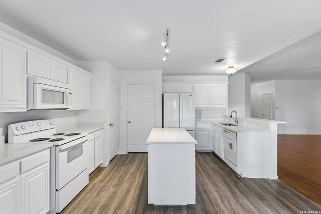 2148 Stonehaven, New Braunfels, TX 78130