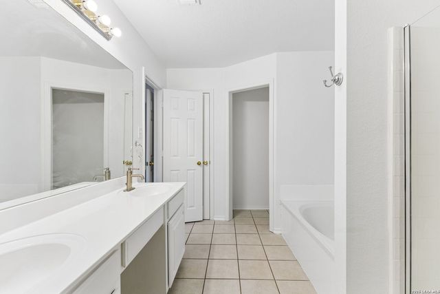 2148 Stonehaven, New Braunfels, TX 78130