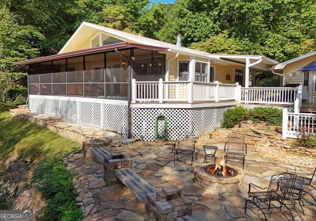 401 Mountain Rivers Road, Mineral Bluff, GA 30559