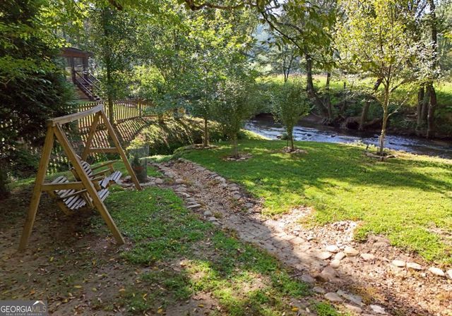 401 Mountain Rivers Road, Mineral Bluff, GA 30559