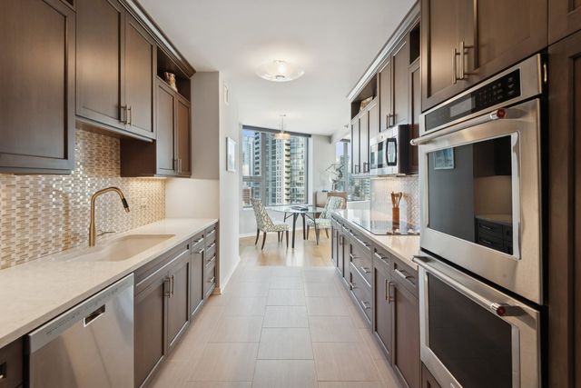 501 N Clinton Street 1503, Chicago, IL 60654