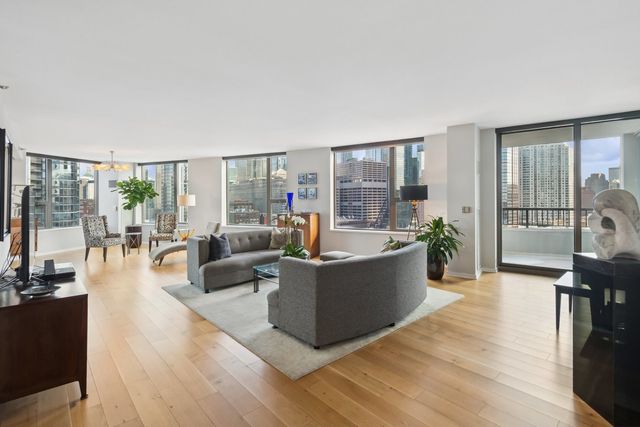 501 N Clinton Street 1503, Chicago, IL 60654