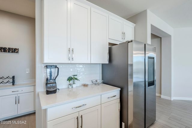 13926 E Red Oaks Drive, Vail, AZ 85641