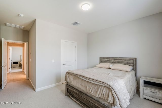 13926 E Red Oaks Drive, Vail, AZ 85641