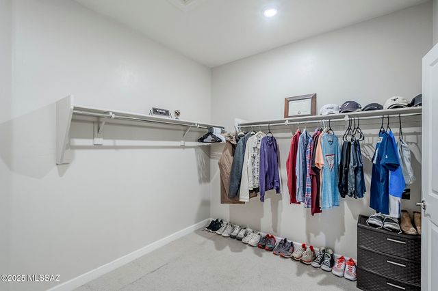 13926 E Red Oaks Drive, Vail, AZ 85641