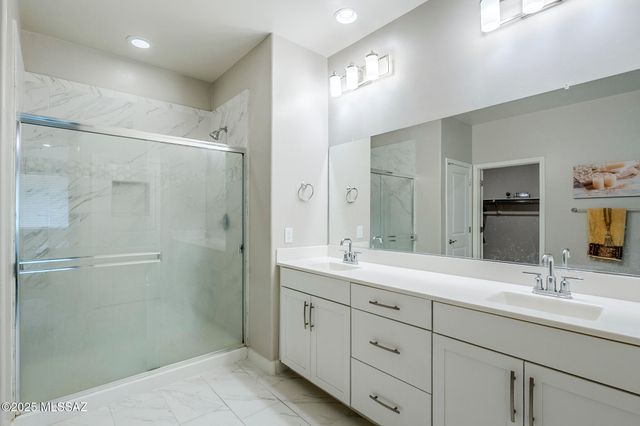 13926 E Red Oaks Drive, Vail, AZ 85641